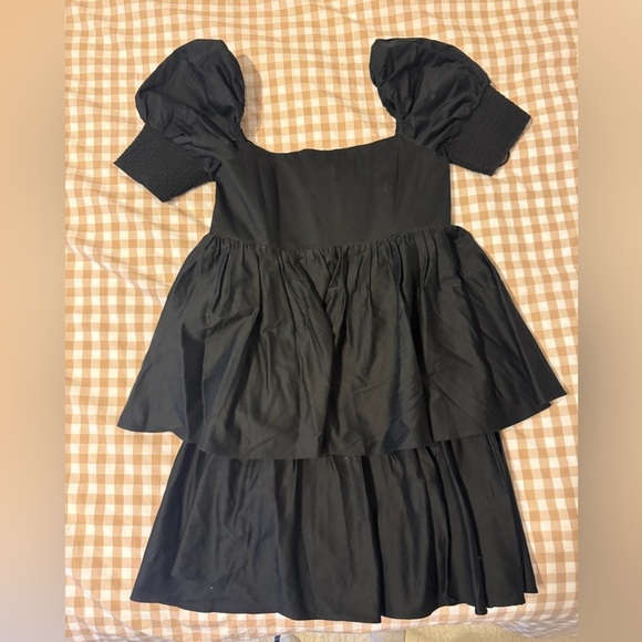 Alice + Olivia Dresses & Skirts - Women’s Alice & Olivia black dress size 6